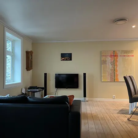 Nedre Blekeveien 4 Ferienhaus *